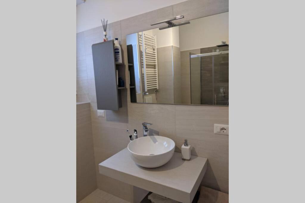 Modern Apartment - Como Centro Комо Экстерьер фото
